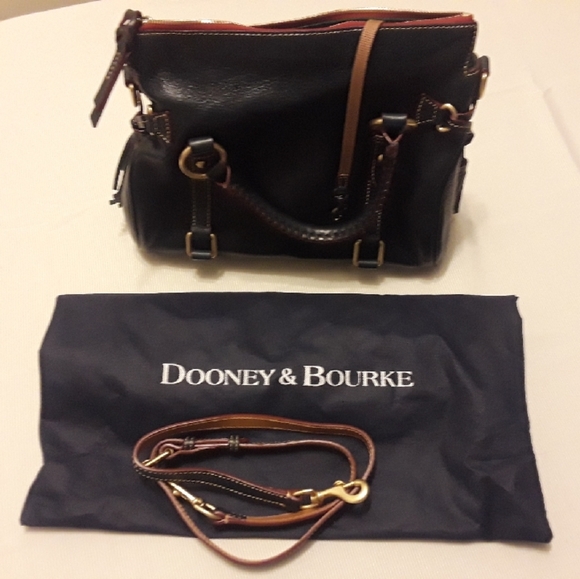1 Dooney & Bourke Florentine Small Satchell - Picture 2 of 8